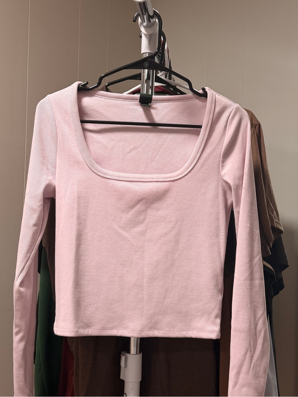 wild fable Long Sleeve Scoop Neck Top in Light Pink